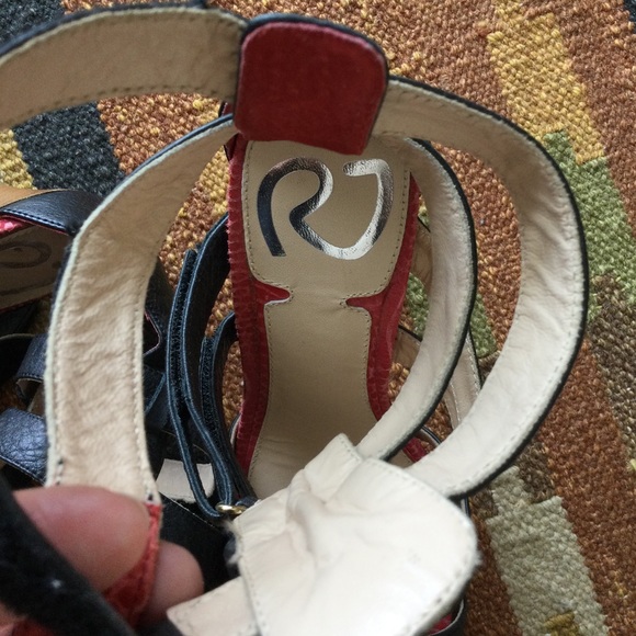 RU Heels! - Picture 2 of 4